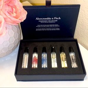 ❌SOLD❌Abercrombie and fitch sample set
